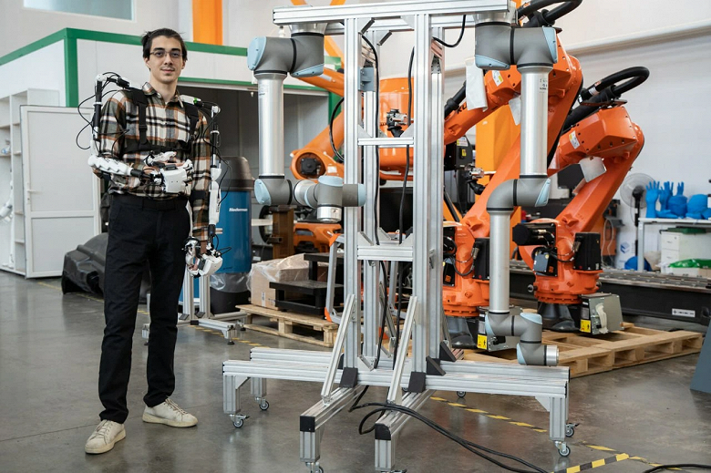 В России создали экзоскелет Аватар для дистанционного управления роботами